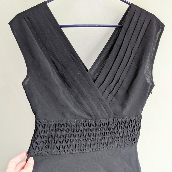 Like new Banana Republic blouse size S - Picture 3 of 9